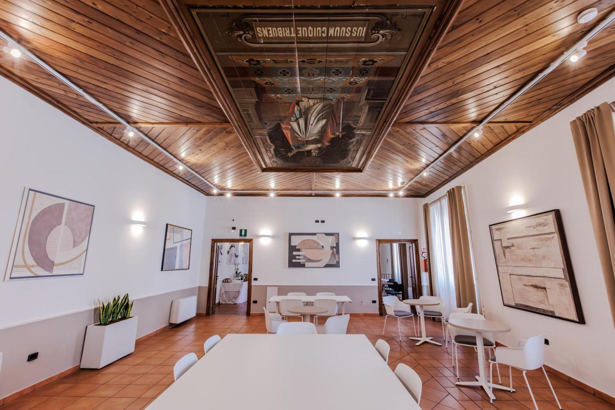 Отель Palazzo Della Citta Аньоне Экстерьер фото